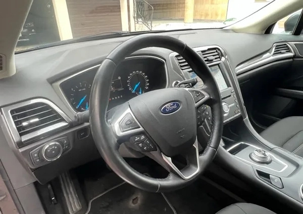 Ford Mondeo cena 72900 przebieg: 169780, rok produkcji 2019 z Gdańsk małe 301